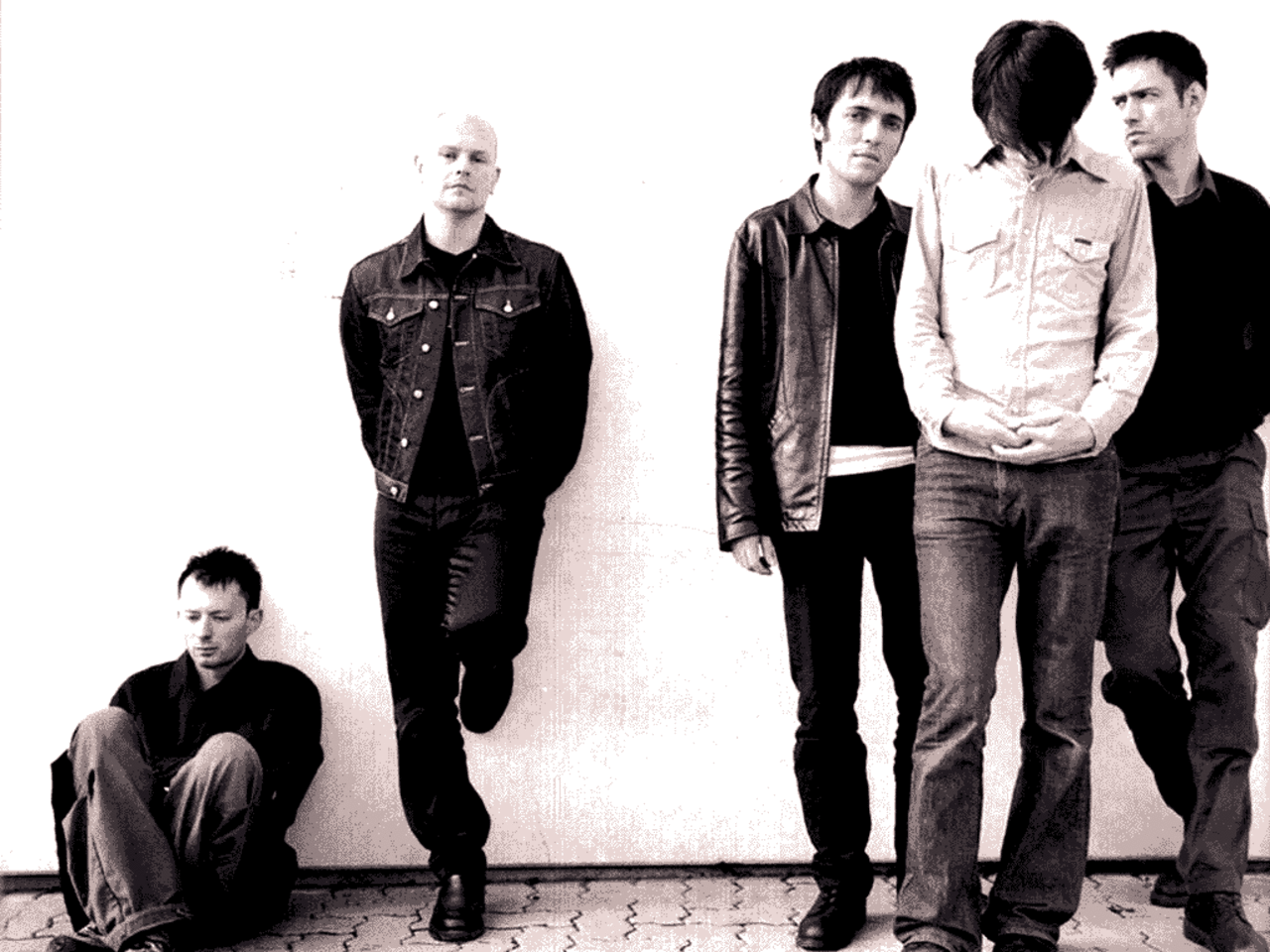 Creep” là bài hát nằm trong album đầu tay của Radiohead 