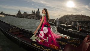 Điểm nổi bật của sàn diễn Alta Moda Venezia 2021 của Dolce & Gabbana