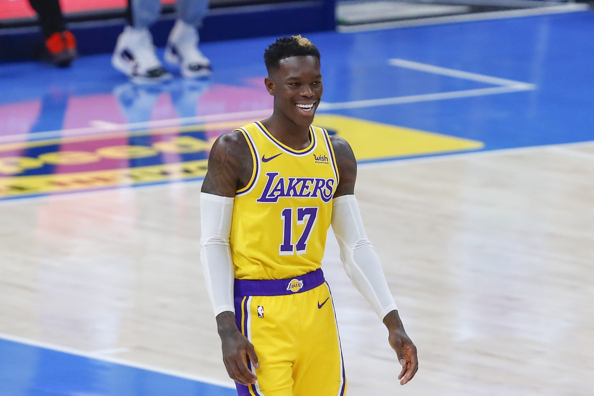 Schroder thường xuyên chơi bóng cá nhân tại Lakers