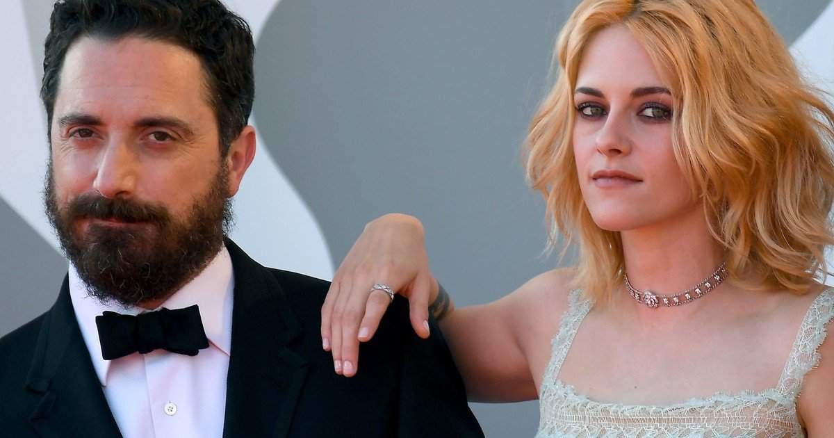 Hình ảnh Kristen Stewart và đạo diễn Pablo Larraín tại LHP Venice